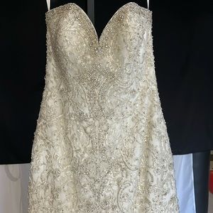 Allure bridal gown